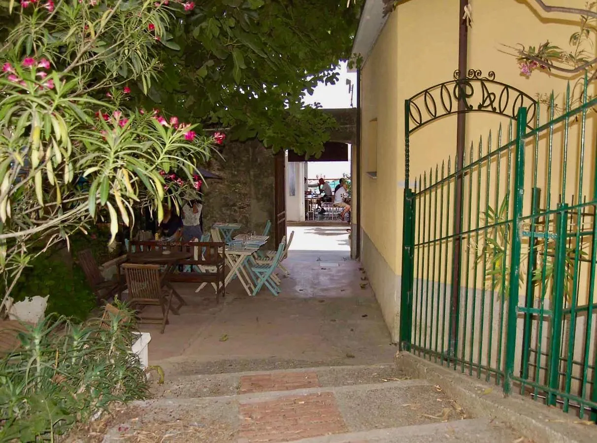 Joivy Perfectly Located Apt Next To Beach, In Monterosso Apartment Monterosso al Mare Italy